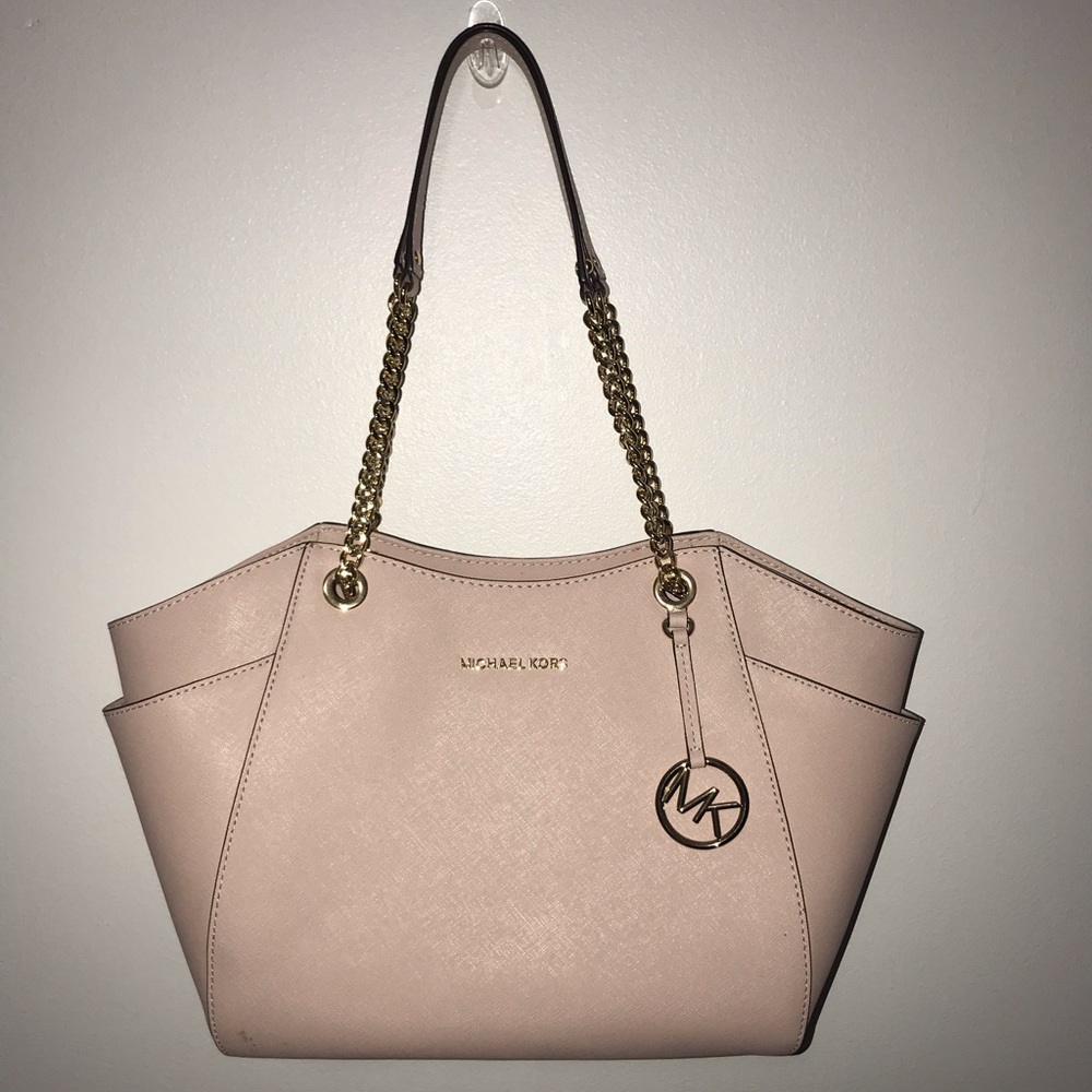 Michael Kors Jet Set purse